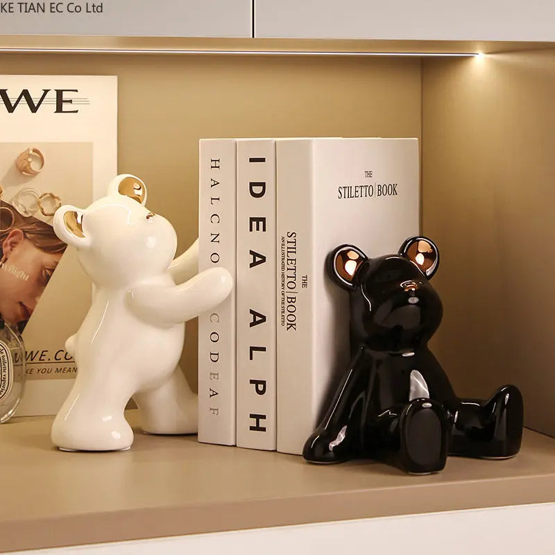 European light luxury fashion bear decoration ceramic bookcase decoration